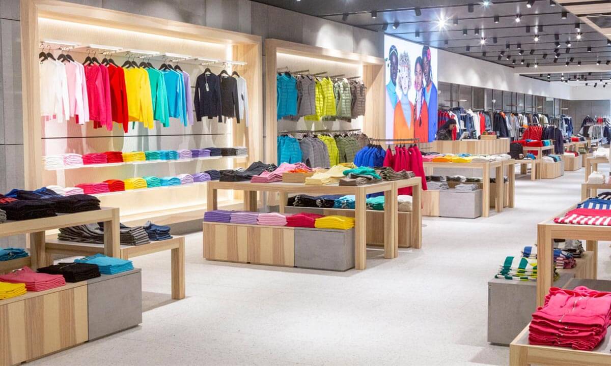 Sistema de gestión para tienda de ropa con control de stock por talle